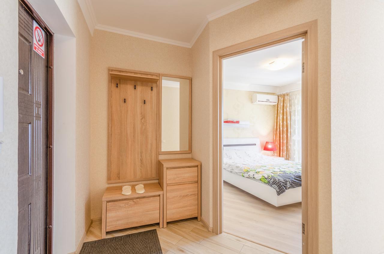 Artal Apartment On Obolonskyi Avenue 16A Kijev Kültér fotó
